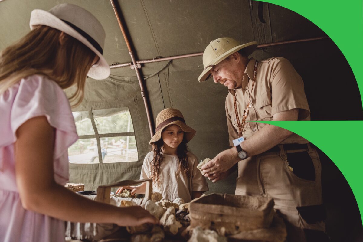 Still: Mary Anning